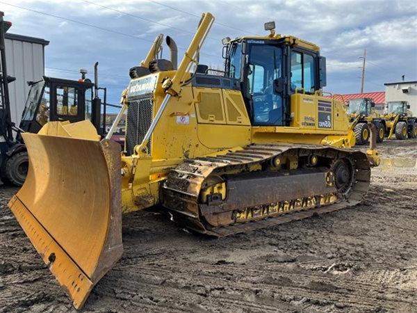 2016 Komatsu D65PXi-18 2710